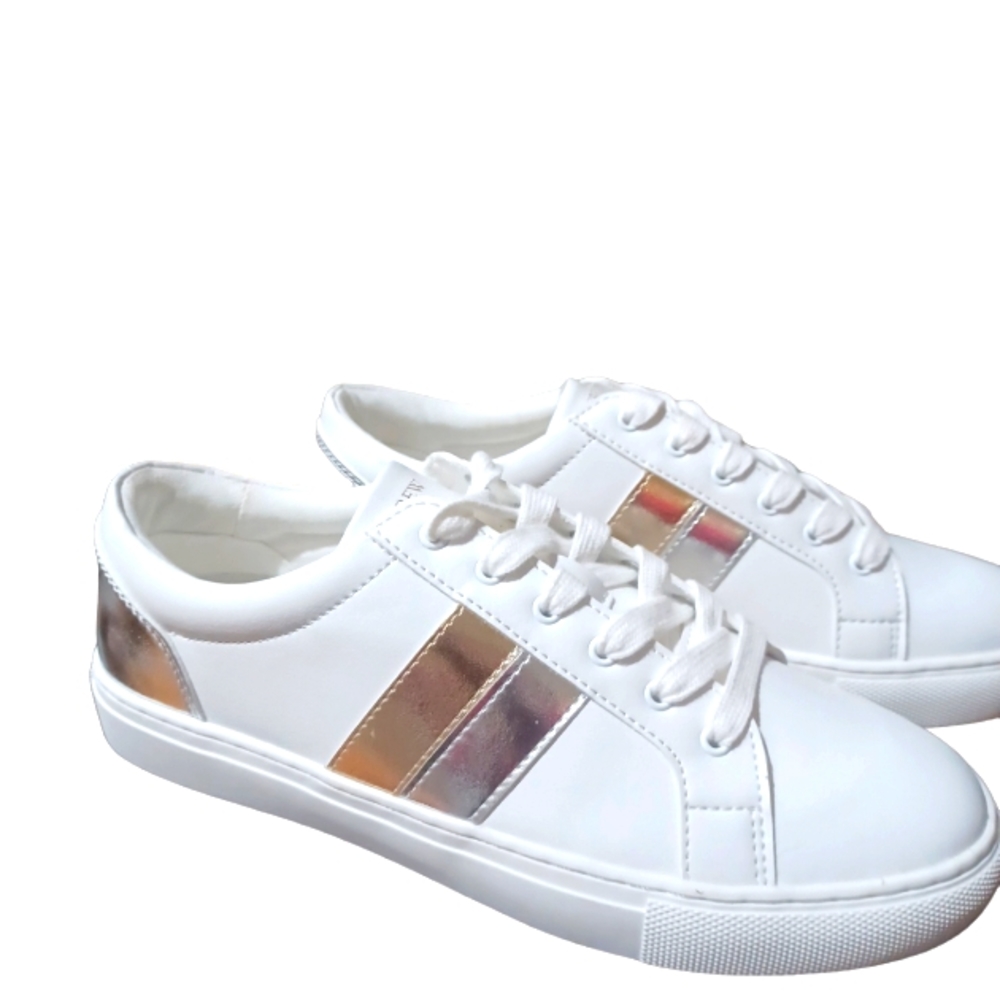 J CREW WOMEN  Metallic Road Trip sneakers